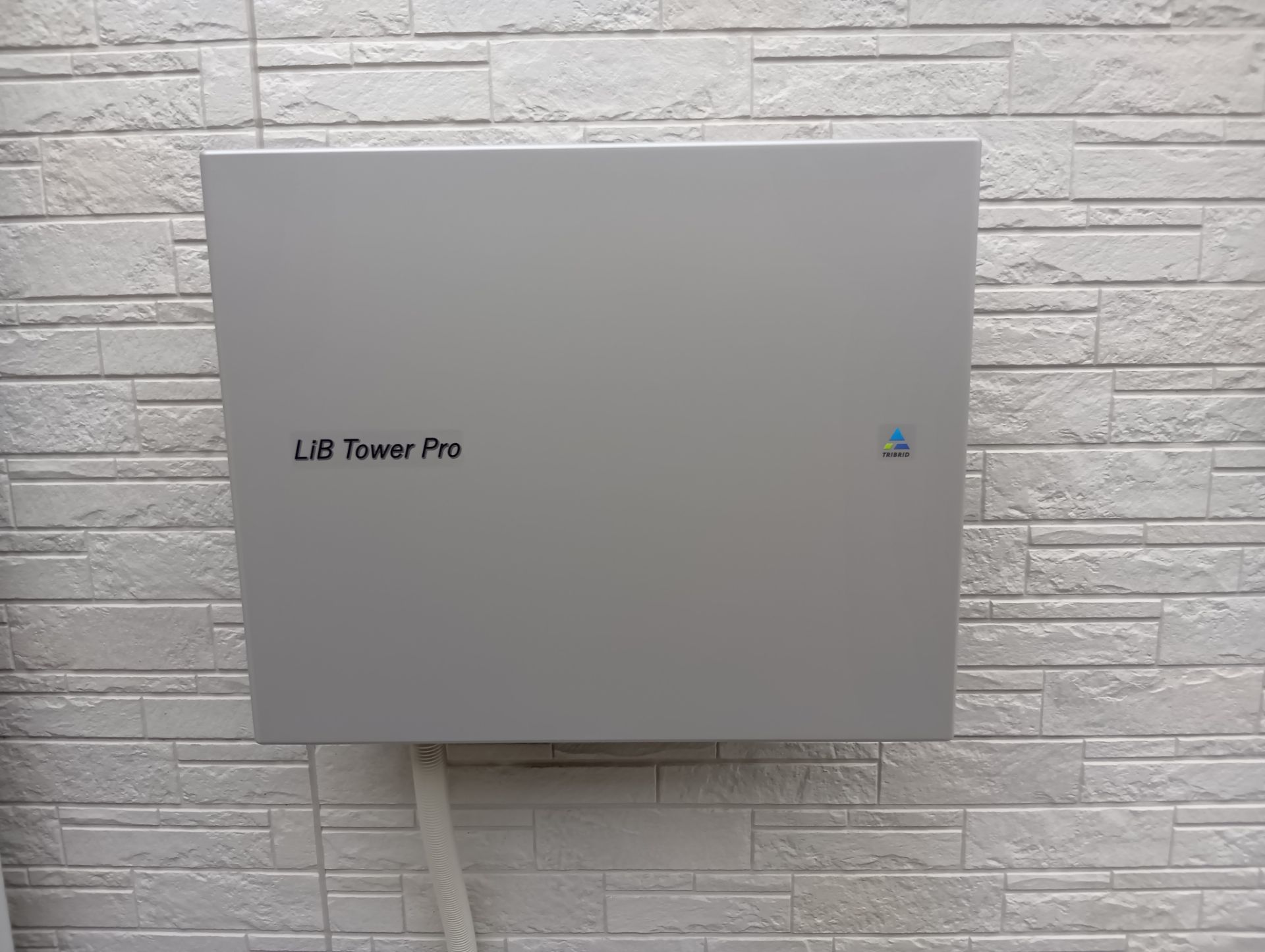 長府工産 LiB Tower Pro蓄電池システム設置完工