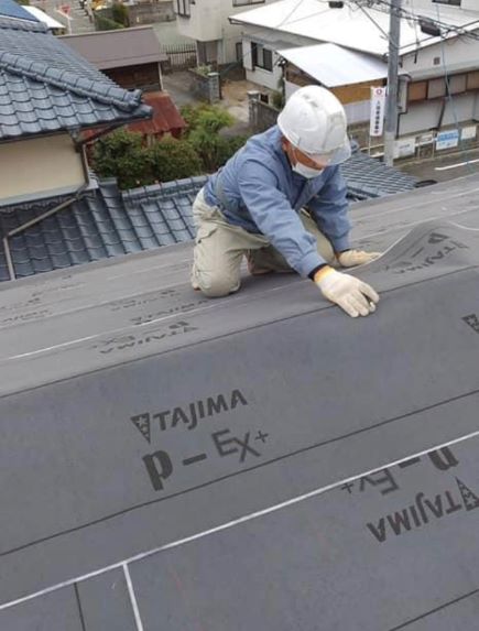瓦葺き替え工事スタート