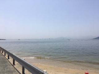 休日
